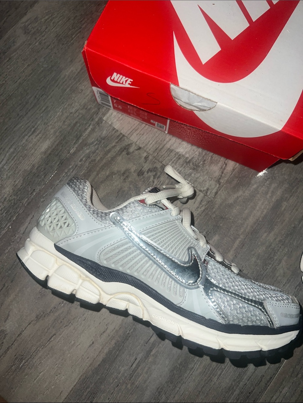 Women’s Nike Zoom Vomero 5
